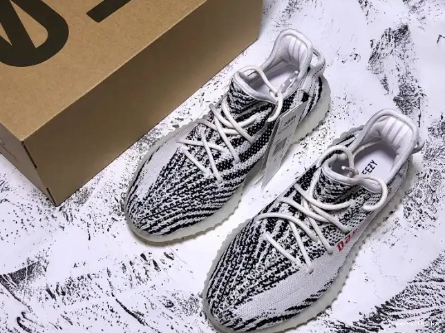 350 Adidas Black Yeezy White V2 Boost CP9654 Zebra 0528